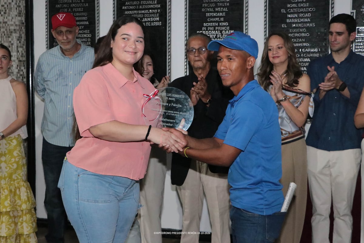¡De punta a punta! Infinity Champion impone su ley en el Hipódromo Presidente Remón
