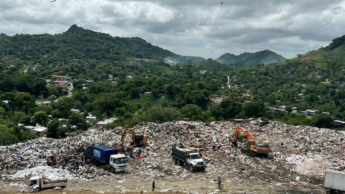 Ministro de Ambiente alerta sobre el peligro inminente de cerro Patacón