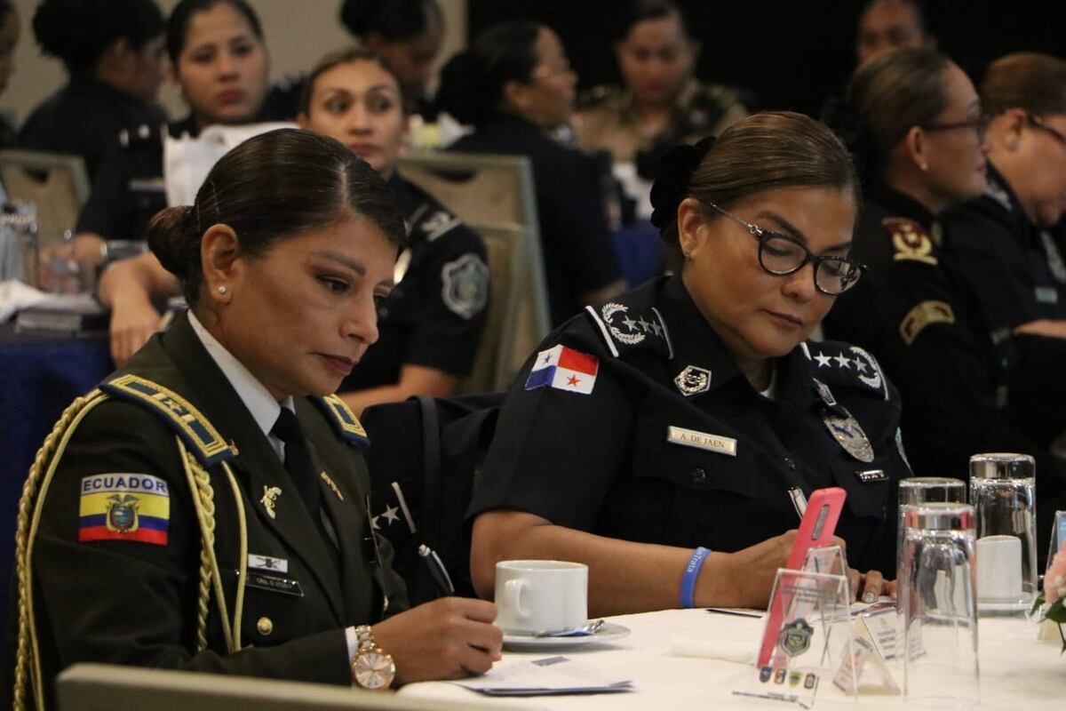 Más de 60 mujeres policías participaron  del “Foro de Liderazgo e Igualdad de Género al Servicio de la Sociedad”