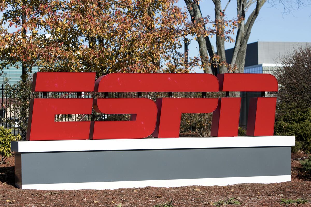 ESPN despedirá a 300 empleados; circula carta del presidente del canal