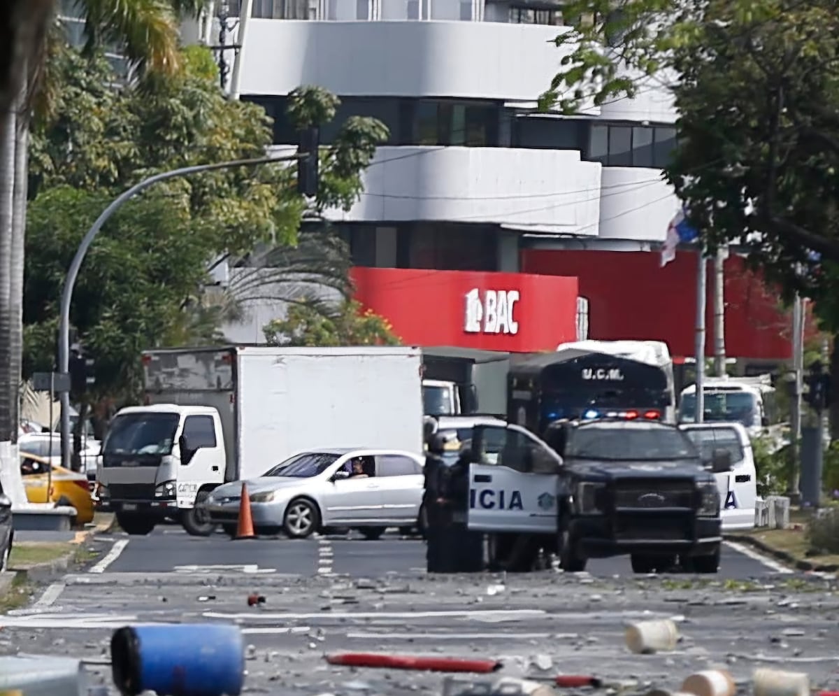 Caos en avenida Balboa: Enfrentamientos afectan hospitales y obligan a reprogramar citas médicas