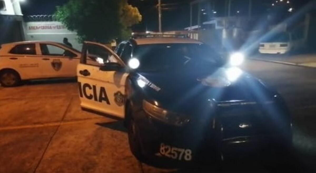 Agente de seguridad que casi es asesinado antes de su cumpleaños para robarle su revólver, se encuentra estable. Le dieron en el estómago