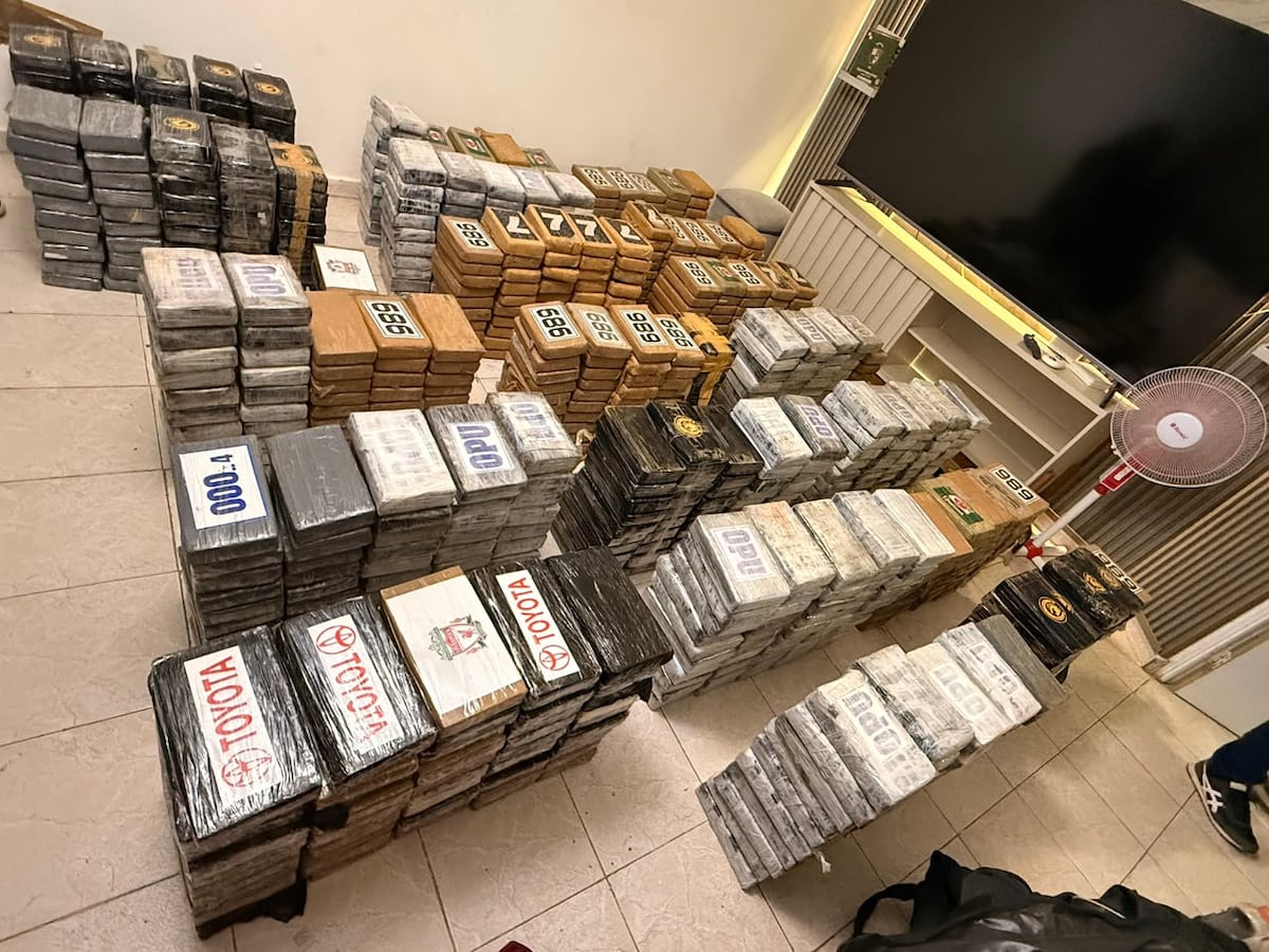 ¡Droga escondida en maquinaria! Megaoperativos antidrogas dejan más de 2 mil paquetes decomisados en menos de 12 horas