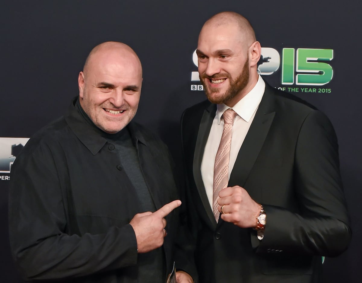 Padre de Tyson Fury reta a tres leyendas del peso pesado