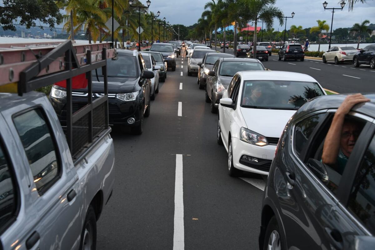 Así amaneció el Causeway tras un sábado con panameños desesperados por aire libre +Fotos