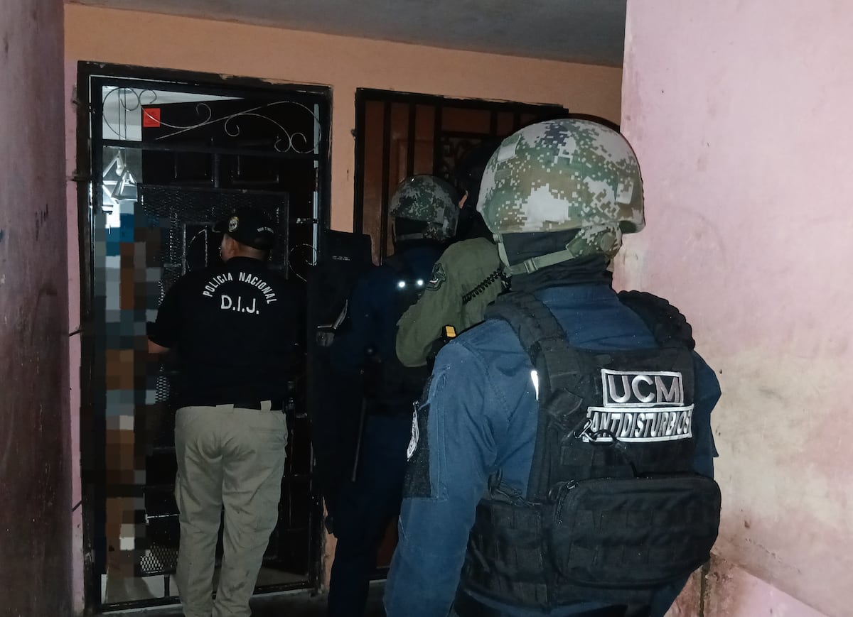 Con disfraz de ley: Capturan a grupo que se hacía pasar por policías para robar