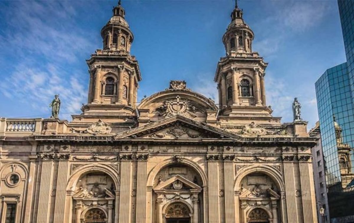  Denuncia que un cura lo violó en la principal catedral de Chile