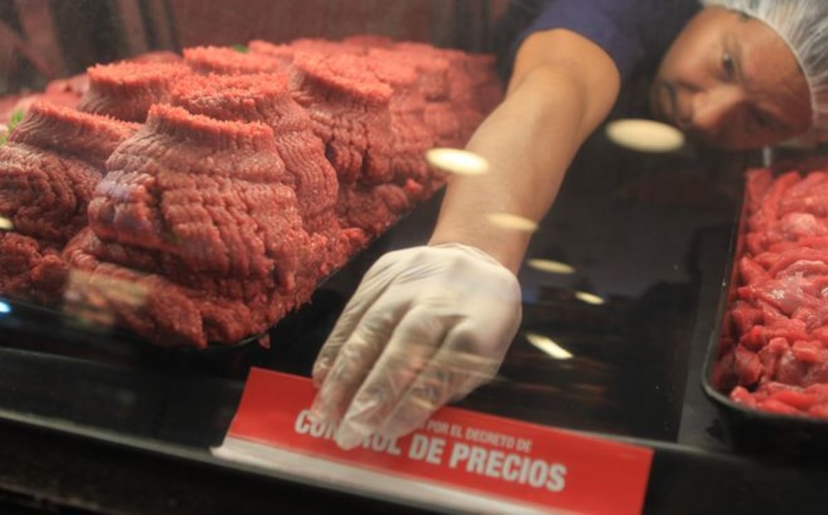 Control de precios entra en vigencia con 14 alimentos de la canasta básica familiar