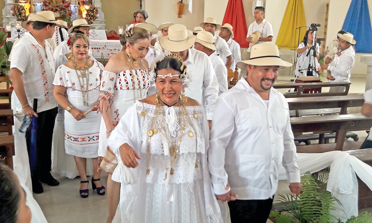 ¡Vivan felices! Presentan el matrimonio campesino en Ocú