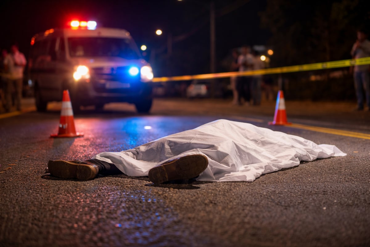 Cruzó la calle y no logró salvarse: fatal accidente en Pedregalito