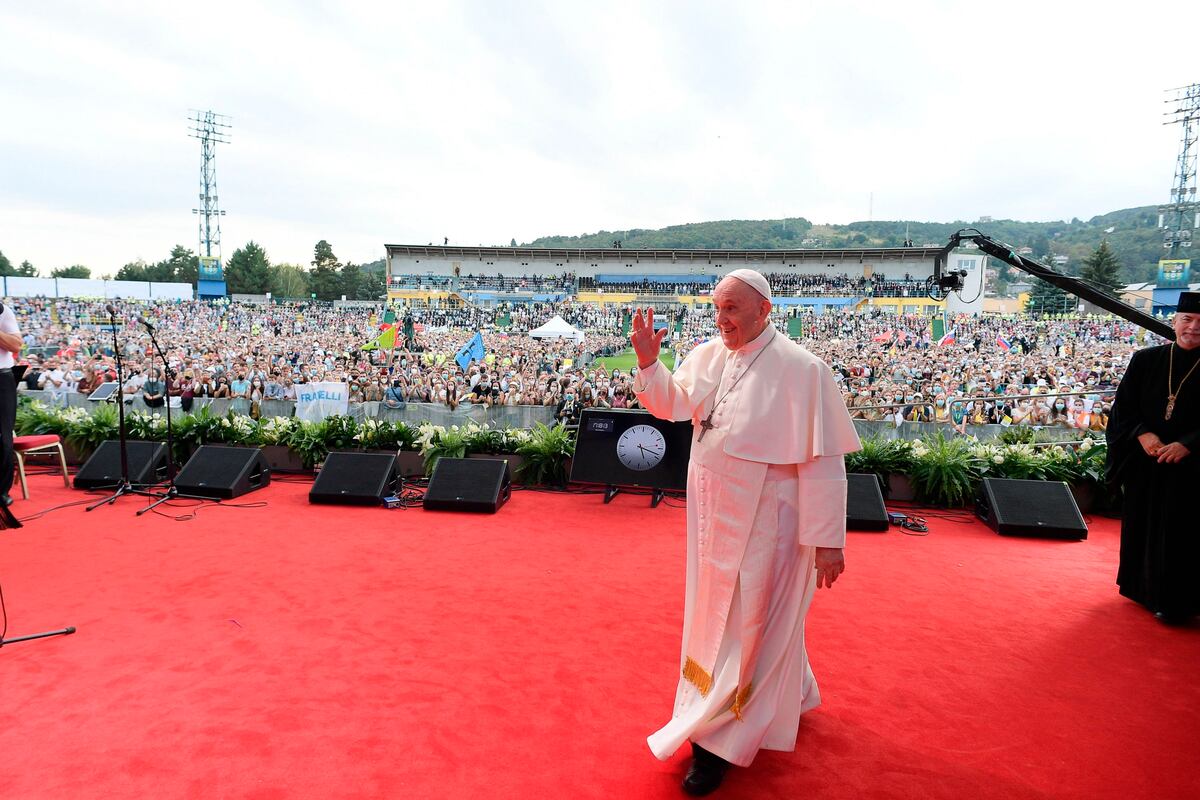 Papa Francisco invita a los jóvenes a la ‘fidelidad’ y a no ‘banalizar’ el amor