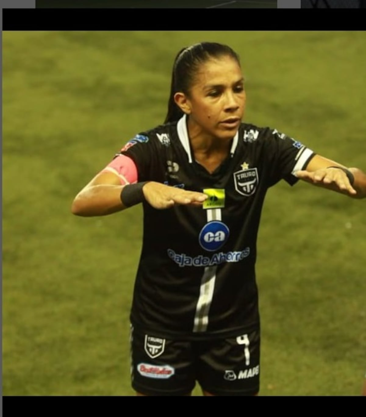  ‘Estoy casi que muriéndome lentamente’. Chica de la exselección de fútbol, Amarelis De Mera, necesita cirugía urgente de esófago