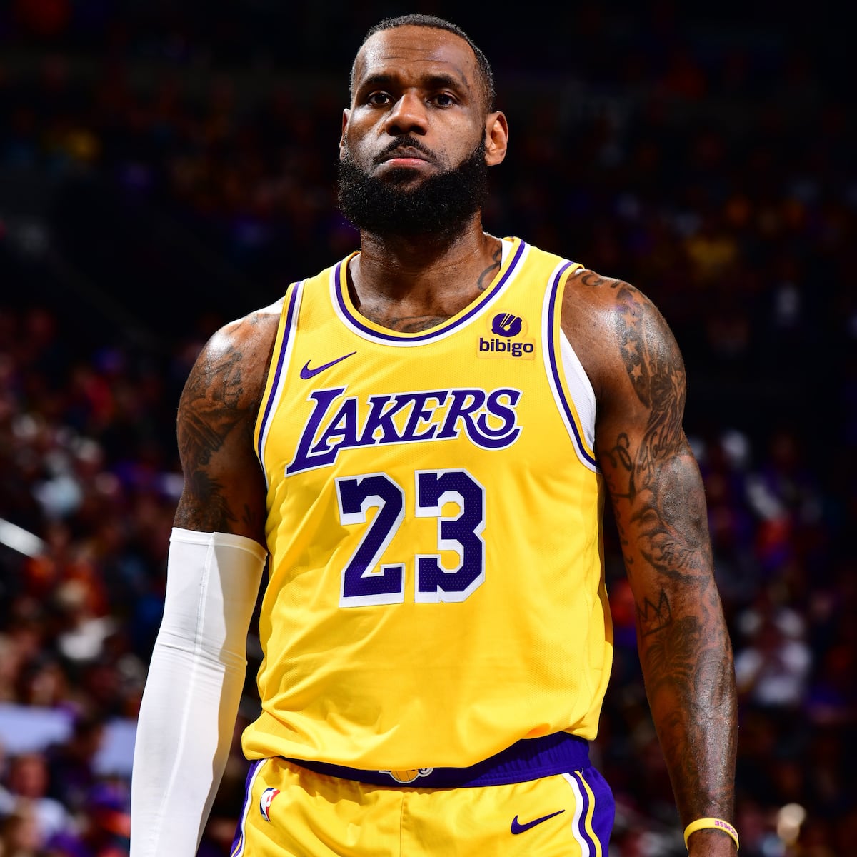 ¡Alarma en los Lakers! LeBron James fuera por lesión en la ingle