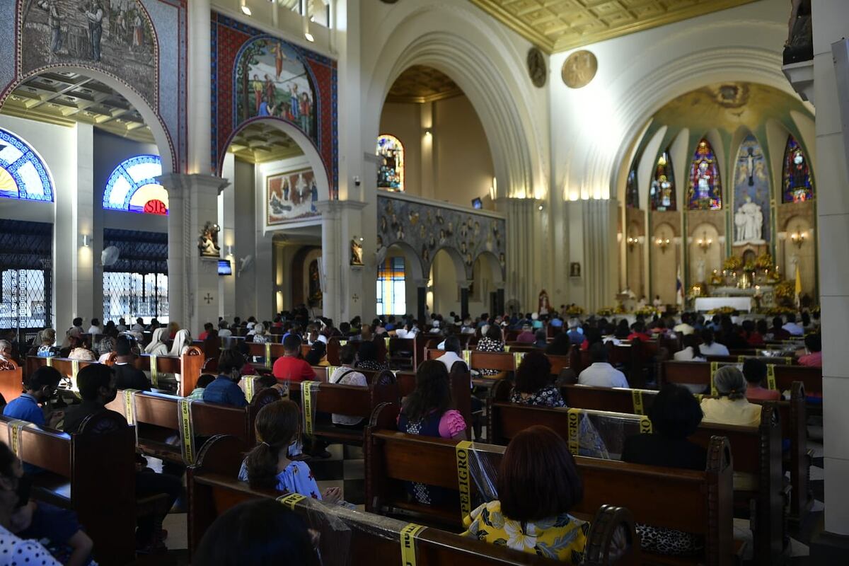 Impactante. Se esperan milagros. Réplica exacta de la casa de Don Bosco y  hueso del brazo con el que bendecía, impresionan a devotos en Panamá