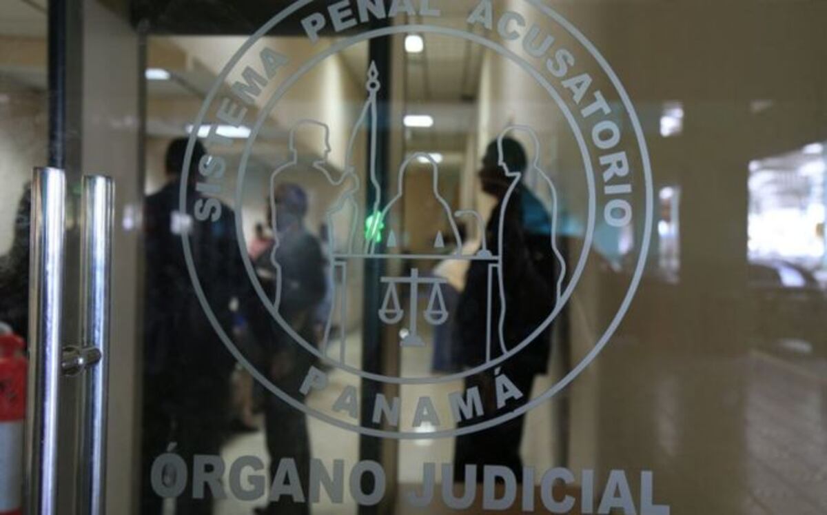 Fiscalía lleva a audiencia a persona aprehendida por vacunación clandestina