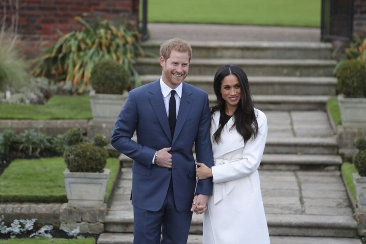 ‘Son unos mocosos mimados’. Sin pepitas en la lengua exbiógrafa real le da hasta con el banquillo a Harry y Meghan