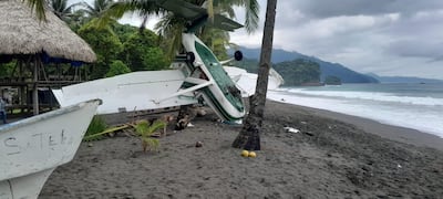 Avioneta con destino a Jaqué aterriza de urgencia en Playa Muerto; todos los ocupantes están bien