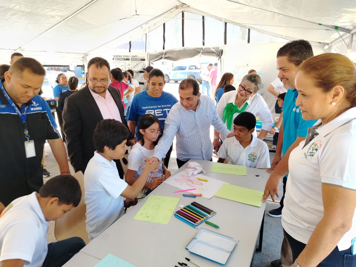 Reconstrucción a contrareloj: 85 escuelas quedaron destruidas con el terremoto