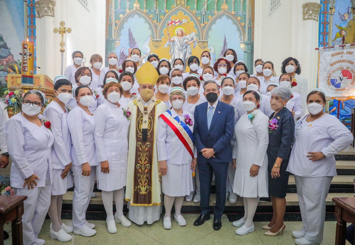 Enfermeras de todo el país conmemorar  su día con diversas actividades. Video 