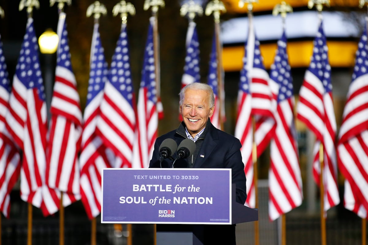 Joe Biden saca ventaja sobre Donald Trump en la primera mitad de los votos del Colegio Electoral