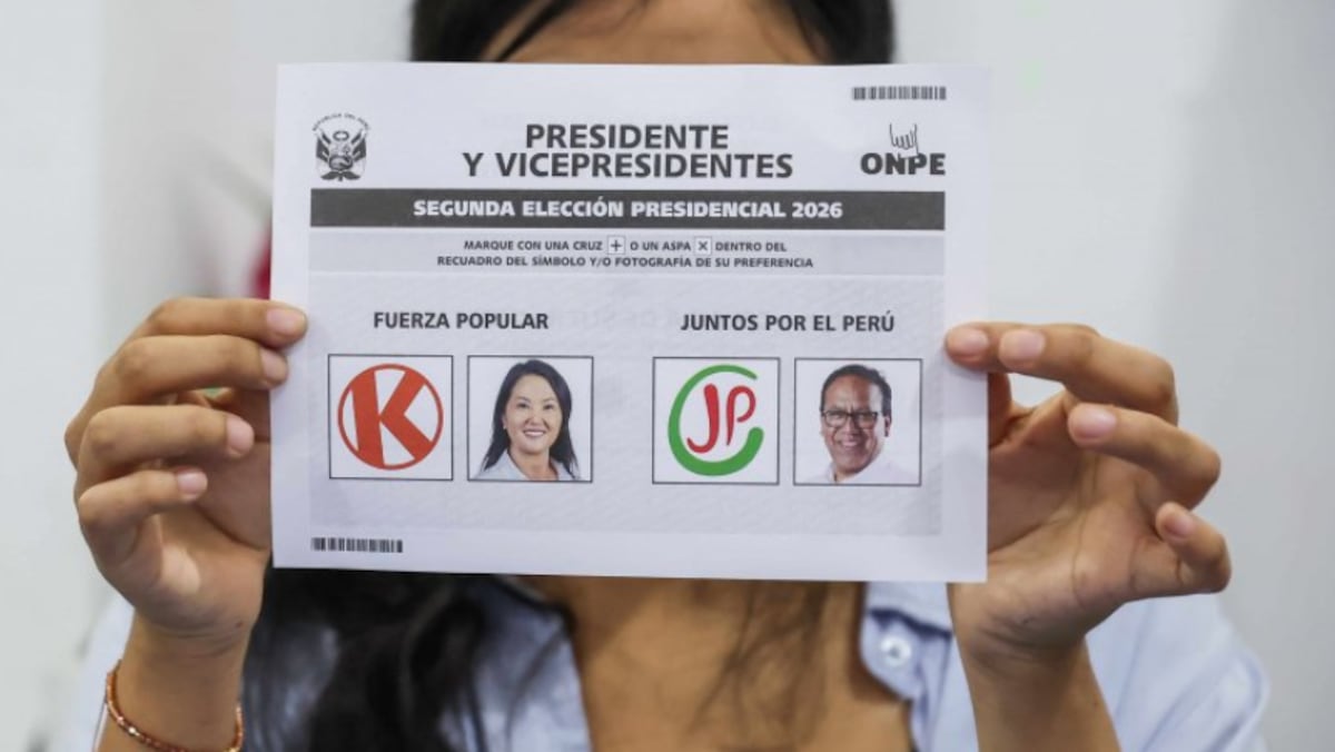 Final de fotografía en Perú: Sánchez supera por poco a Fujimori