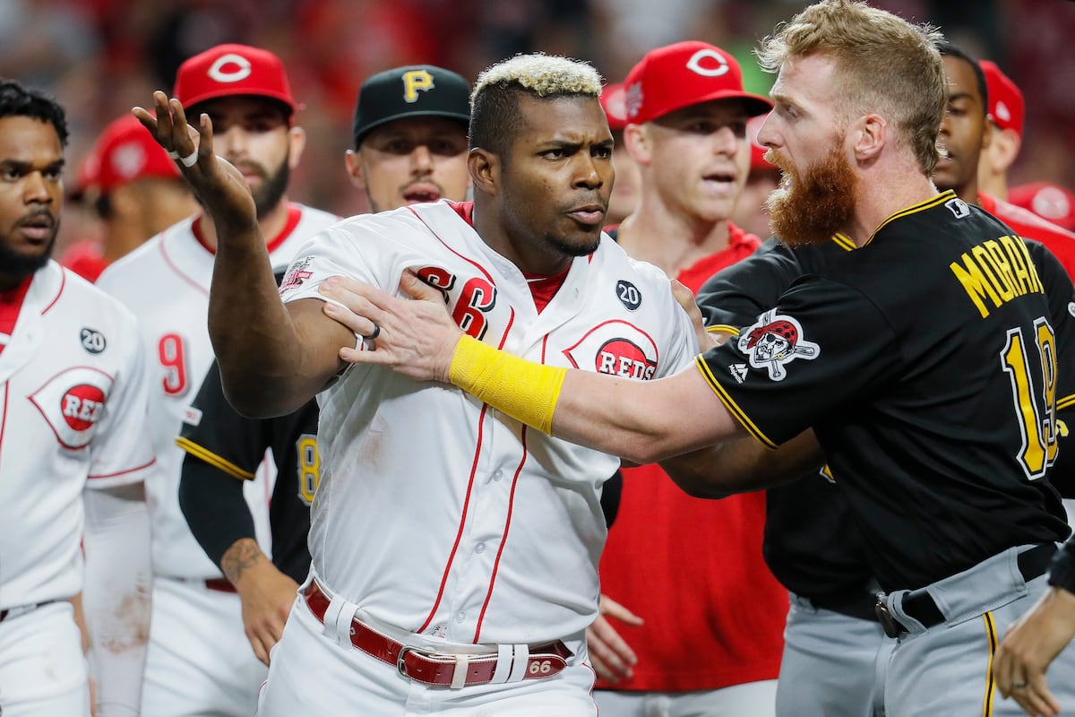 Yasiel Puig se despide de los Rojos con tremenda trifulca