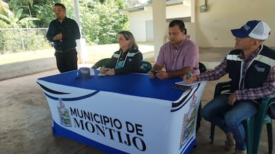 Defensora del Pueblo escucha quejas por vertedero, apagones y falta de señal en Veraguas