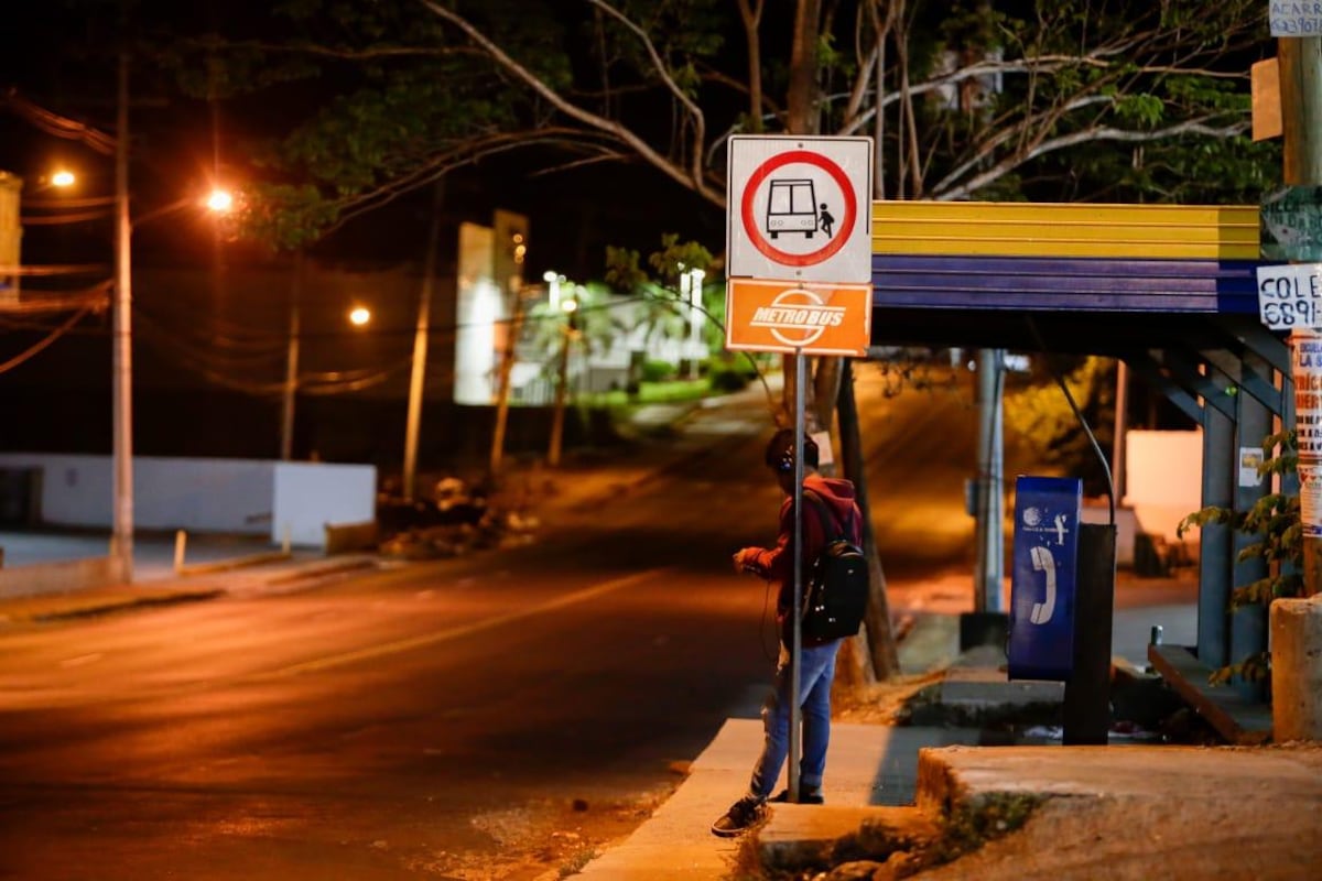 Droga, armas, autos y licor incautados en las últimas 24 horas