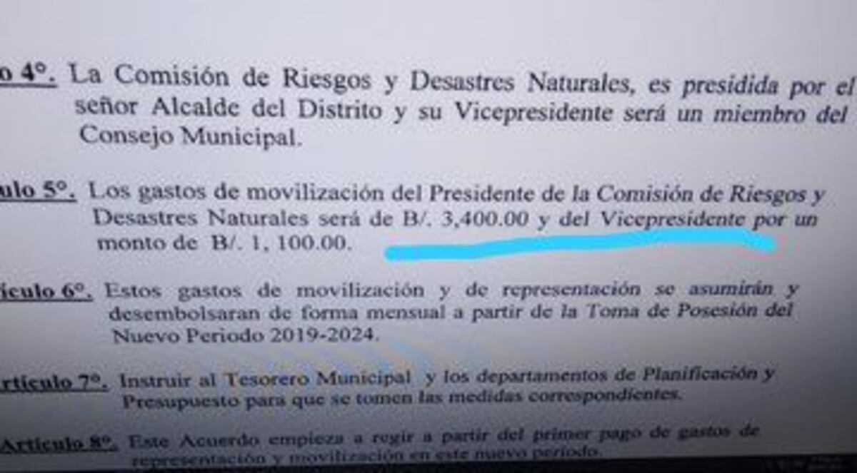 Alcalde de Colón asegura que eliminará el aumento que se hizo, tras críticas. Pidió disculpas. Video