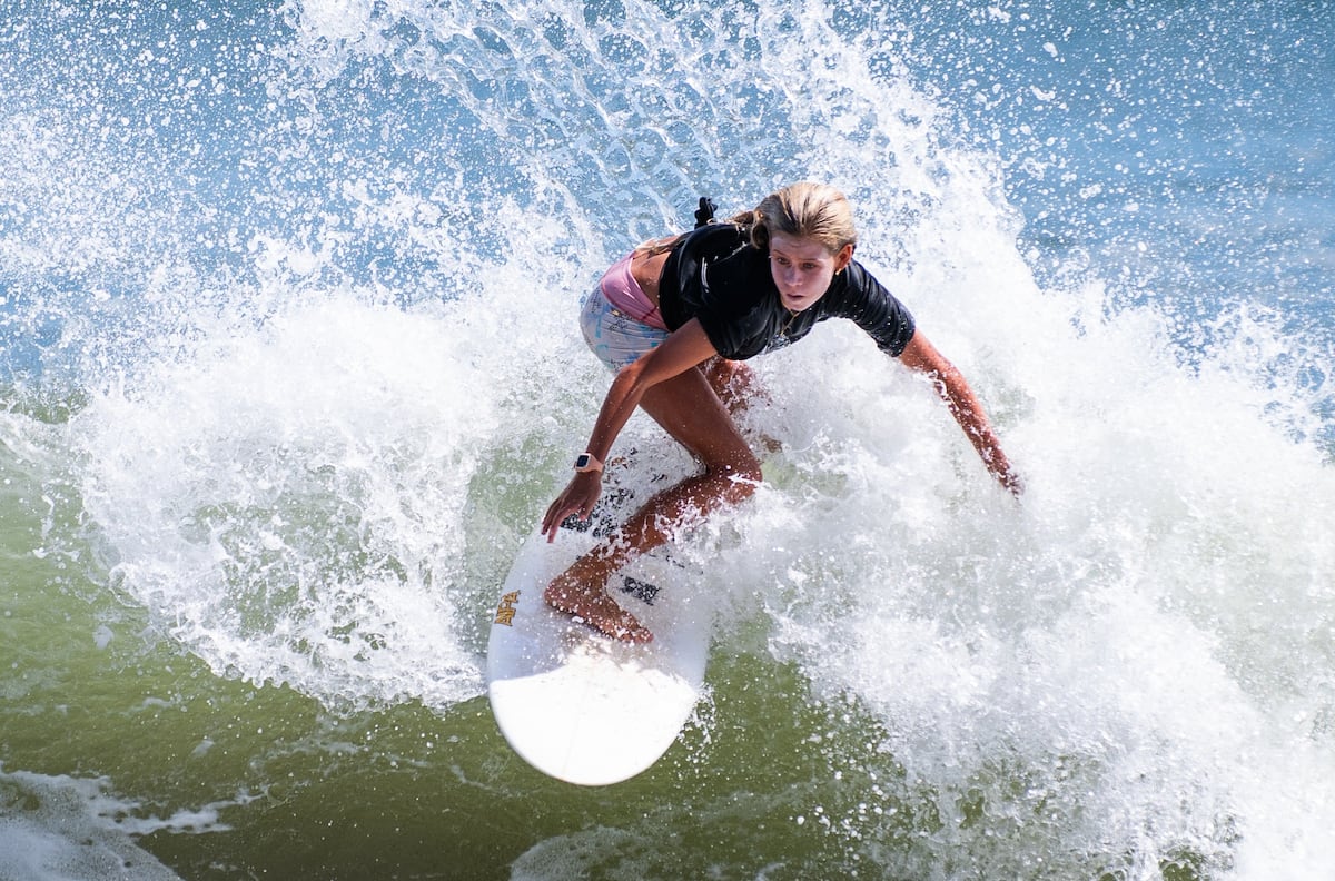 Shakti Martínez sorprende al surf y se cuelga el bronce