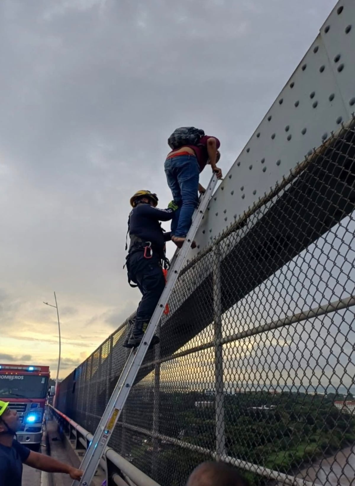 La historia de cómo la oración del subteniente Erick Rodríguez cambió todo en el Puente de las Américas