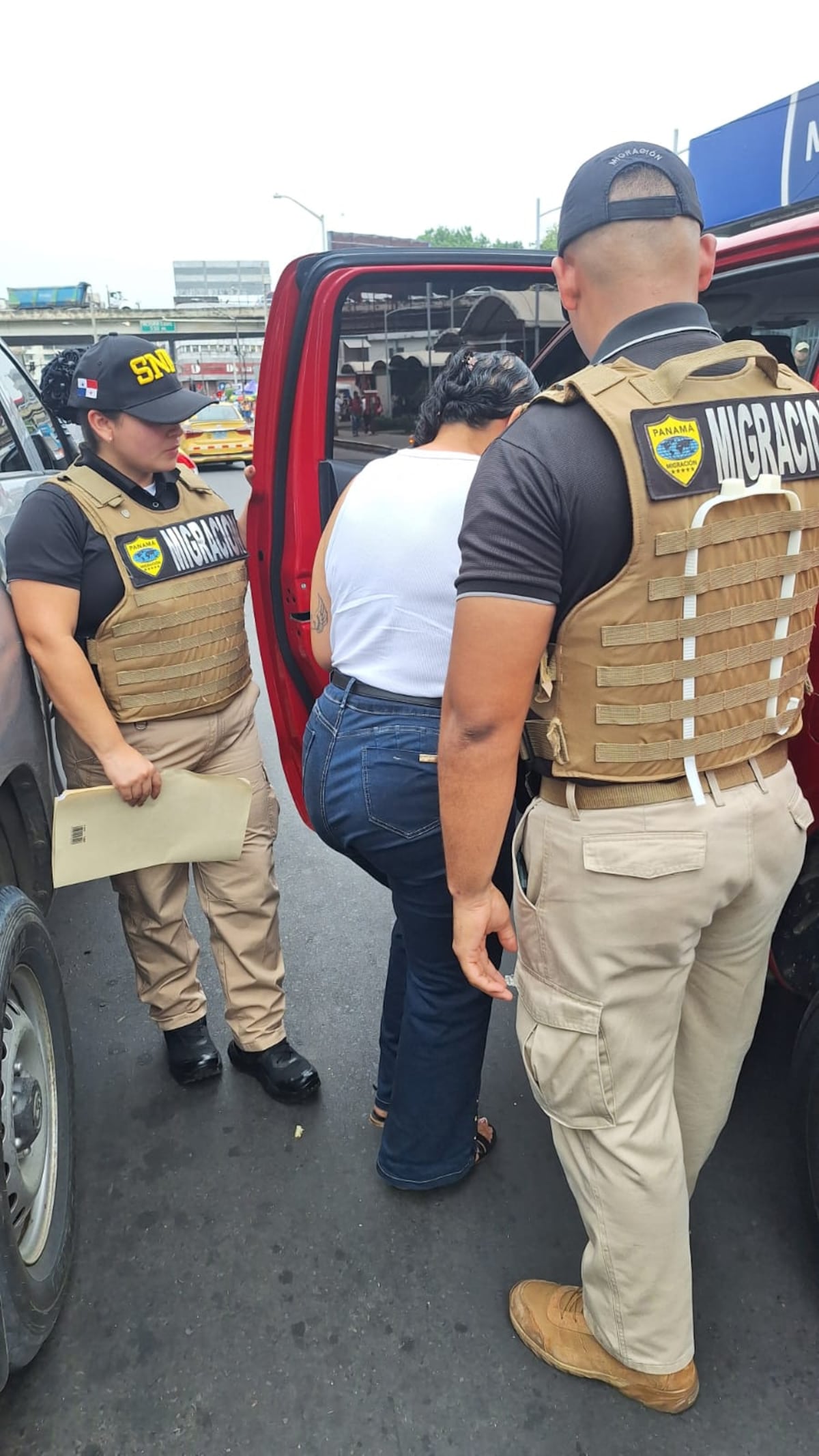 Le cayeron a las cariñosas en el Dynasty: ubican a menor de 17 años en operativo contra posible trata en la 5 de Mayo
