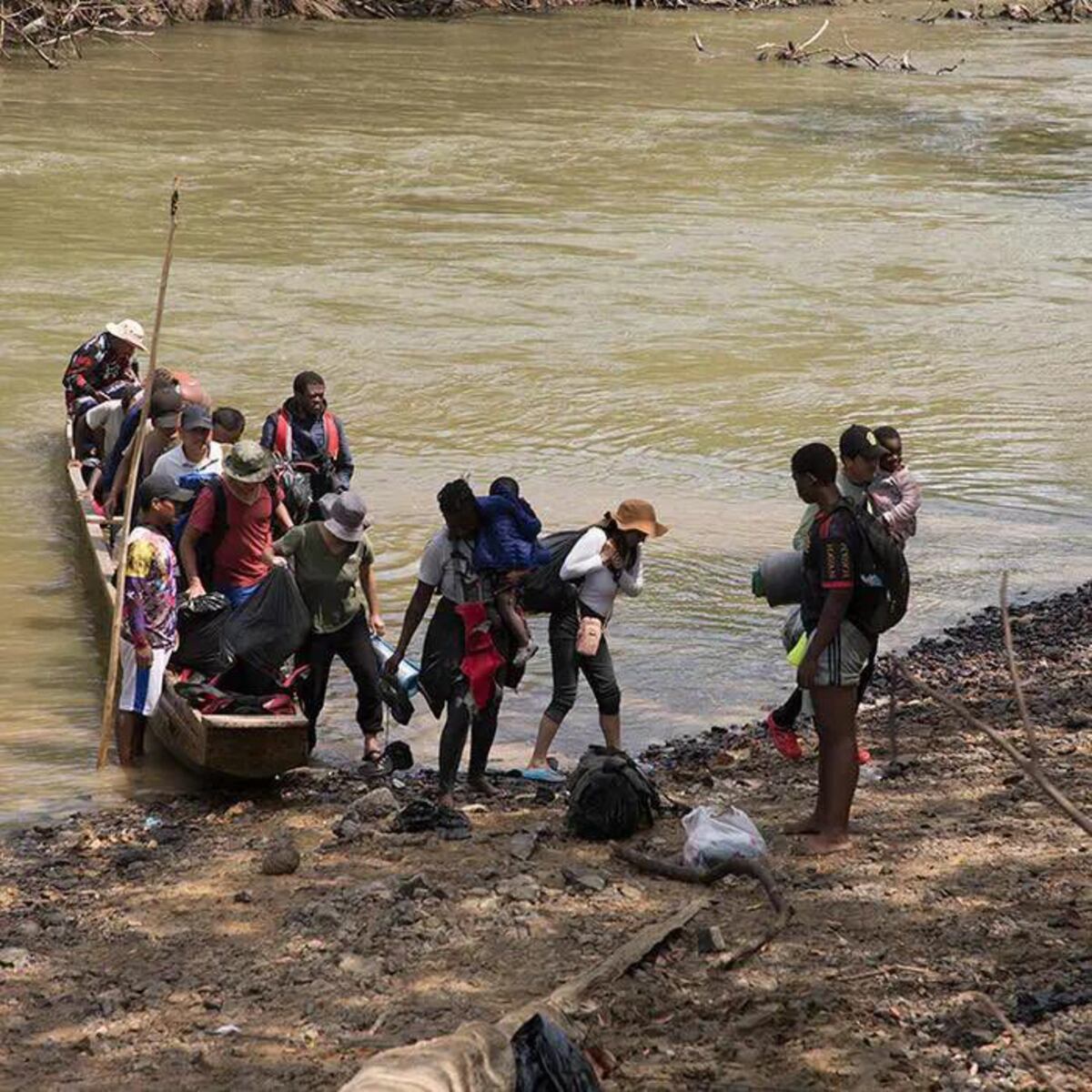 Más de 10 cadáveres de migrantes han sido recuperados por las autoridades panameñas en las últimas semanas en la selva del Darién  