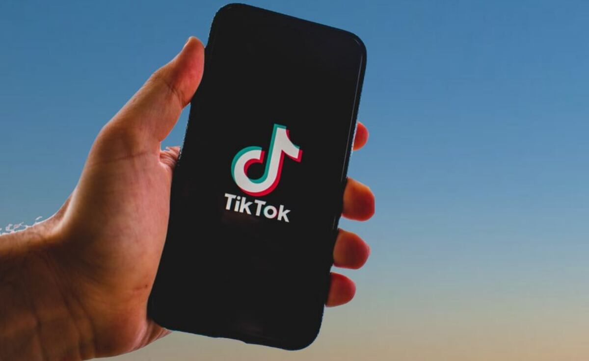 Senador republicano propone prohibir la red TikTok en Estados Unidos