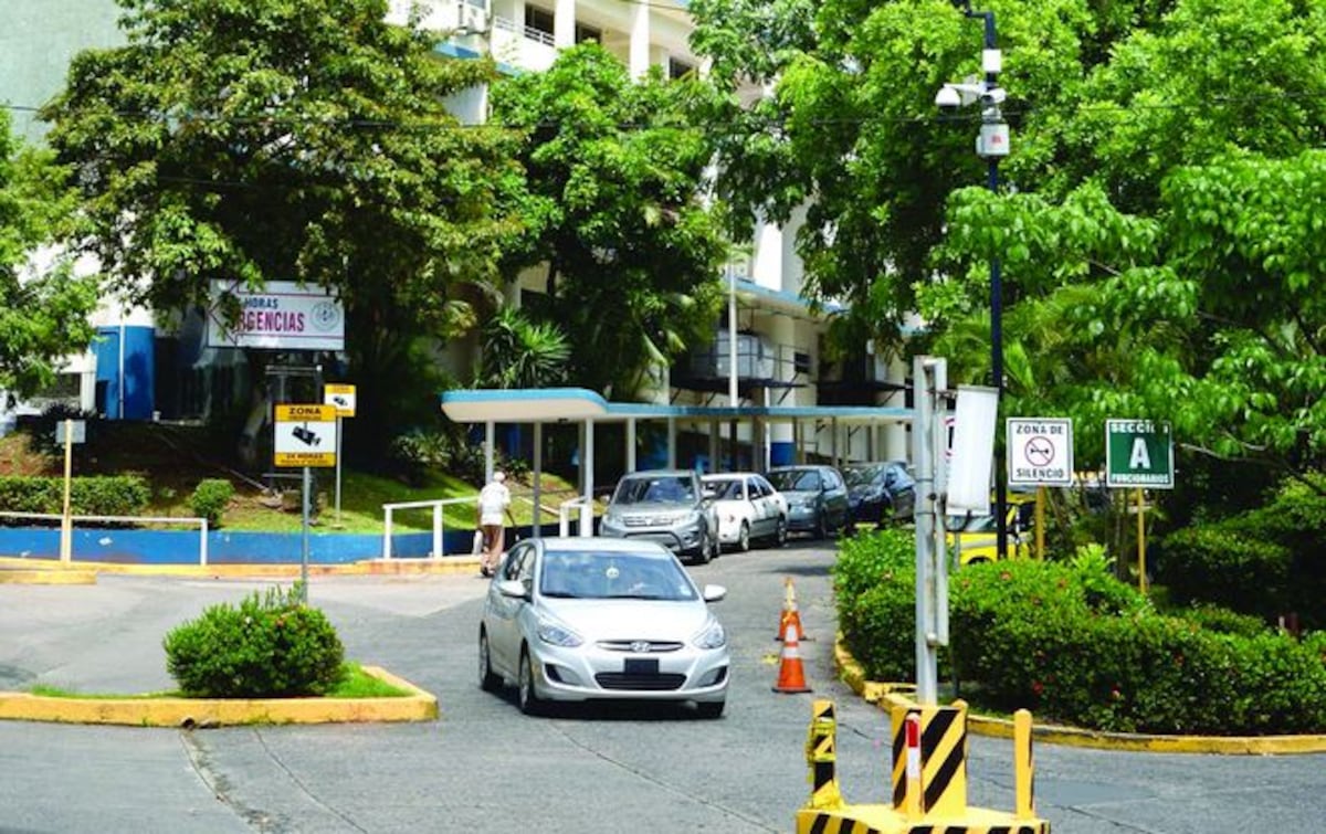 Hombre atropellado por un metrobús en El Chorrillo murió en el Complejo Metropolitano Arnulfo Arias