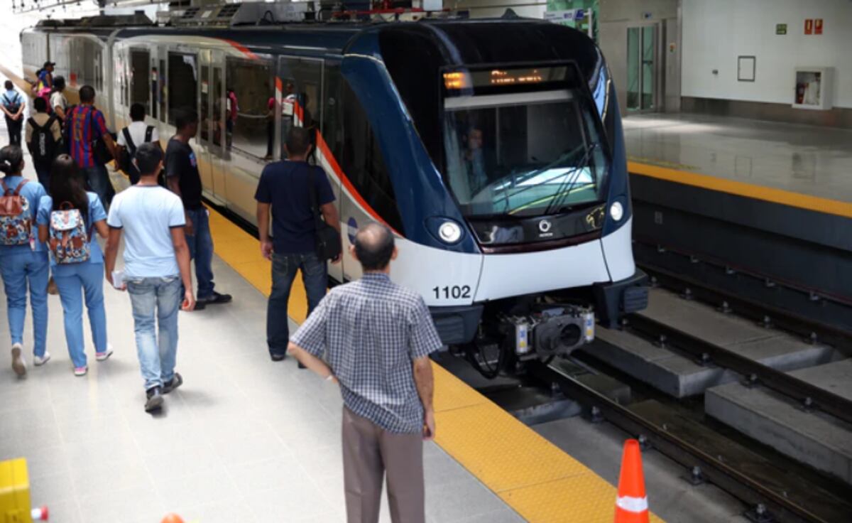 Menor de 16 años es sorprendido rayando pared de una estación del Metro de Panamá | VIDEO