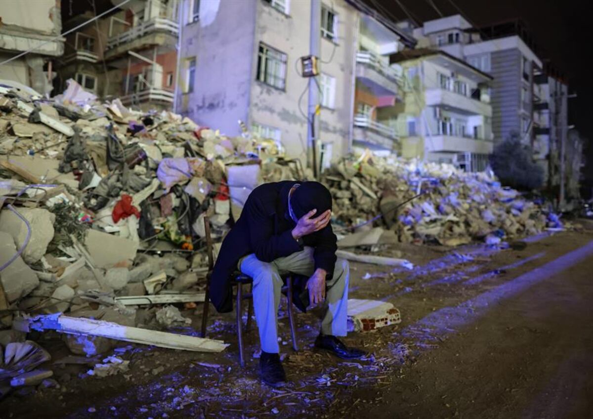 Los dos nuevos terremotos registrados el lunes causaron seis muertos en Turquía