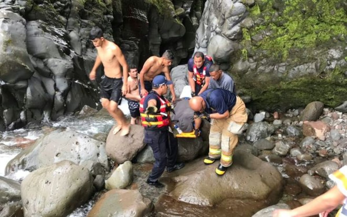 ¡LAMENTABLE! Tarde en familia terminó en tragedia joven murió en río Macho Monte