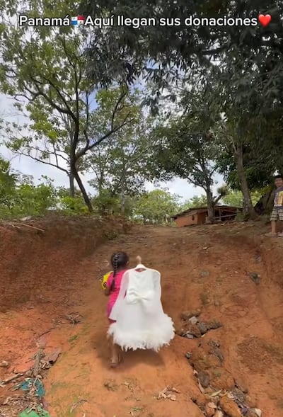 ‘Massiel, la princesa hermosa’ Niña recibe un vestido durante entrega de donaciones en Cañazas y su reacción derrite de ternura las redes sociales + Video