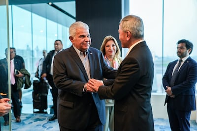 Mulino inicia gira oficial en Singapur donde visitará el megapuerto automatizado más grande del mundo