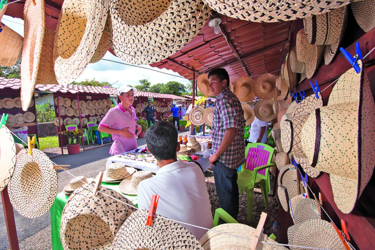 Cañaveral recibe miles de visitantes en el Festival del Sombrero Pinta Mosquito