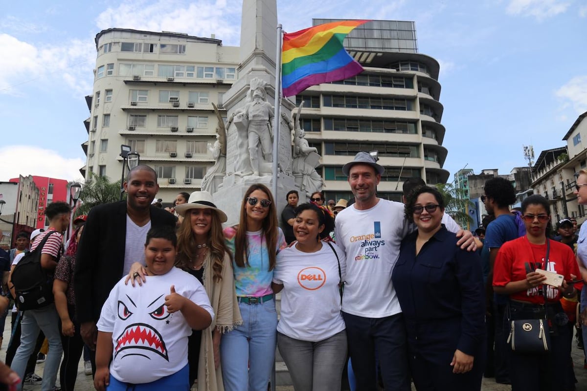 Carolina Dementiev pide respeto y apoya a la comunidad gay