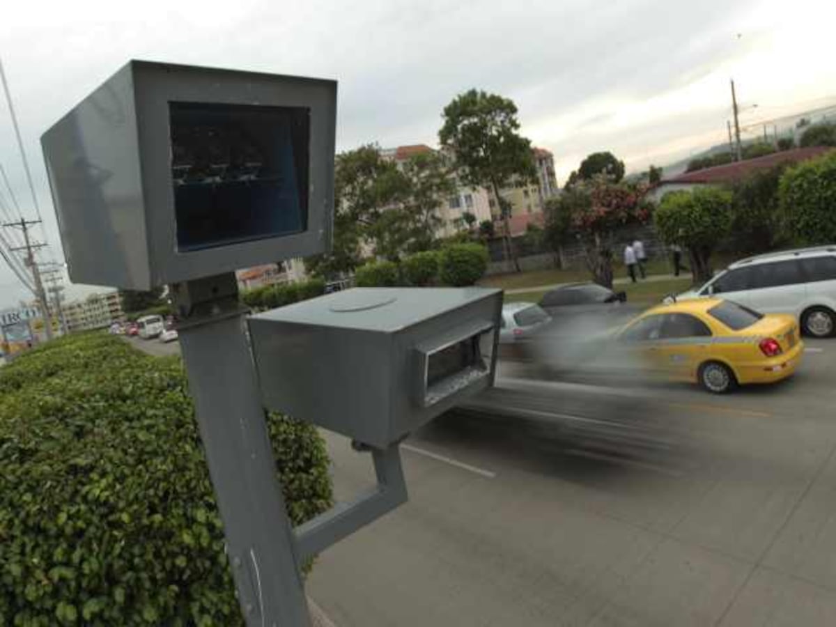 Fotomultas en Panamá se retrasan: La ATTT afina detalles para evitar multas erróneas