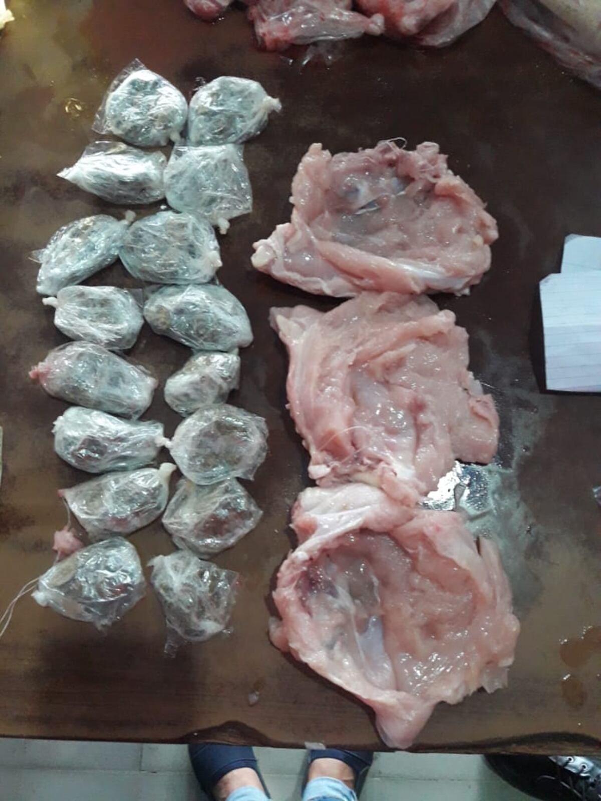 ¡Pollo al gusto! Encuentran pechugas rellenas con marihuana en la cárcel de mujeres en Panamá