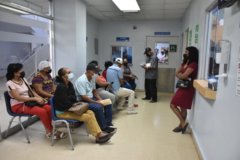 Contralor realiza visita sorpresa a policlínica de Juan Díaz