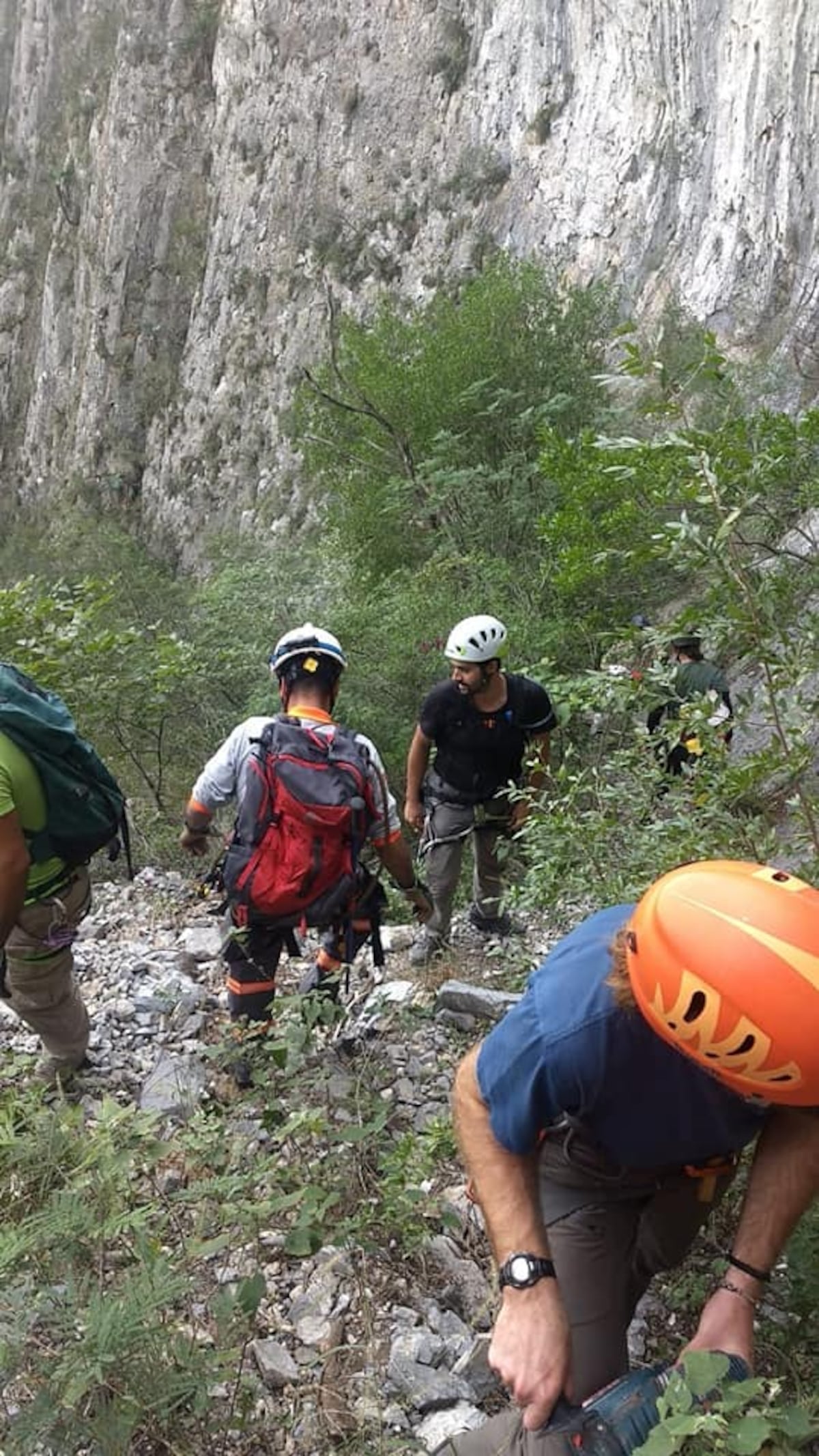 Famoso escalador cae a 300 metros de altura. Pierde la vida