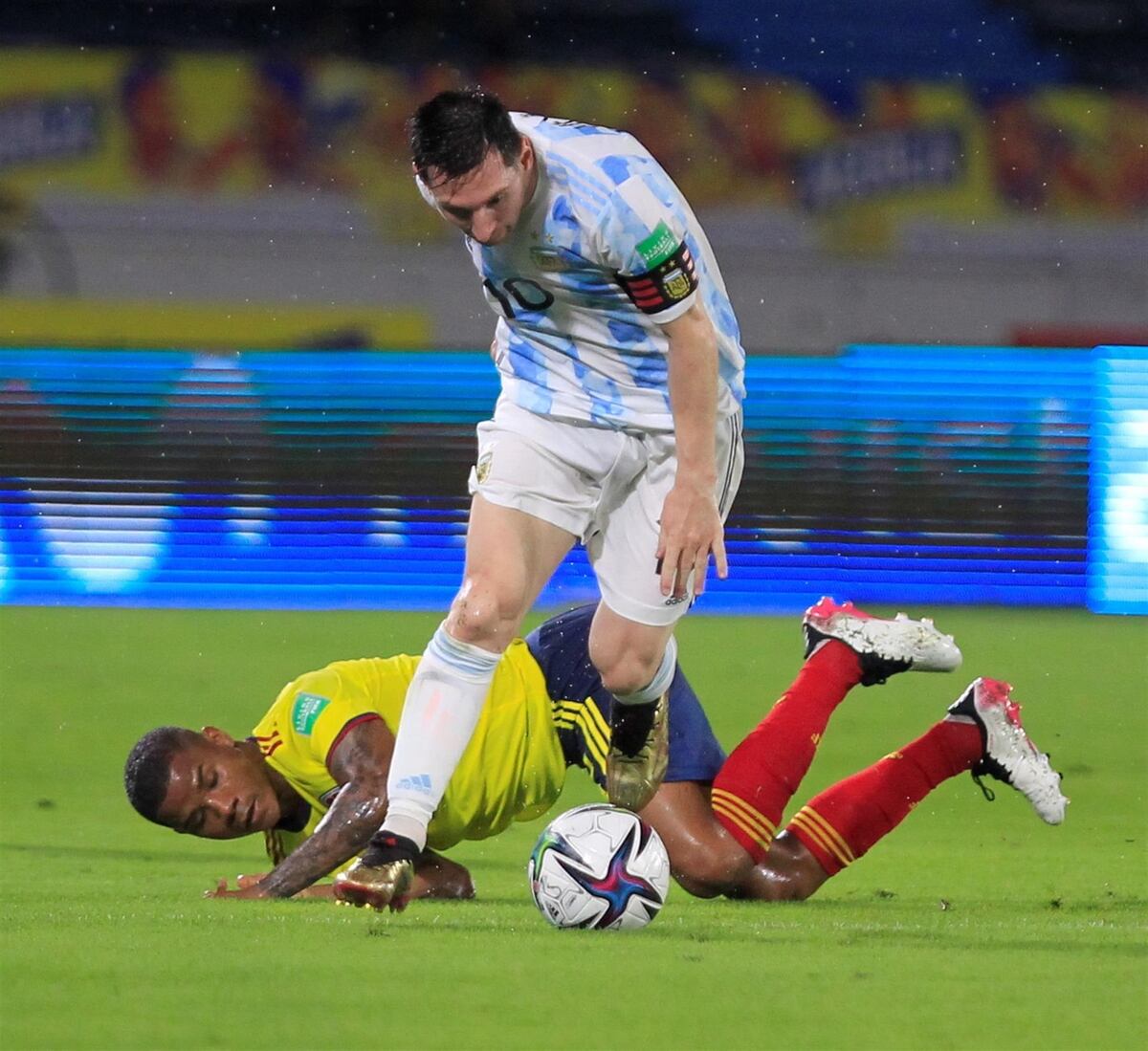 La Argentina de Messi se deja los puntos ante Colombia tras ir ganando 2-0 al descanso