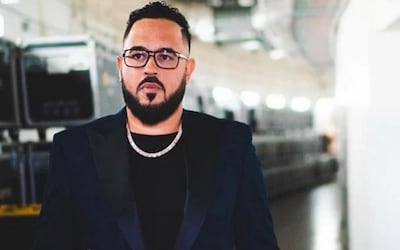 Demandan a Raphy Pina por $1 millón tras accidente en su yate que terminó en amputación