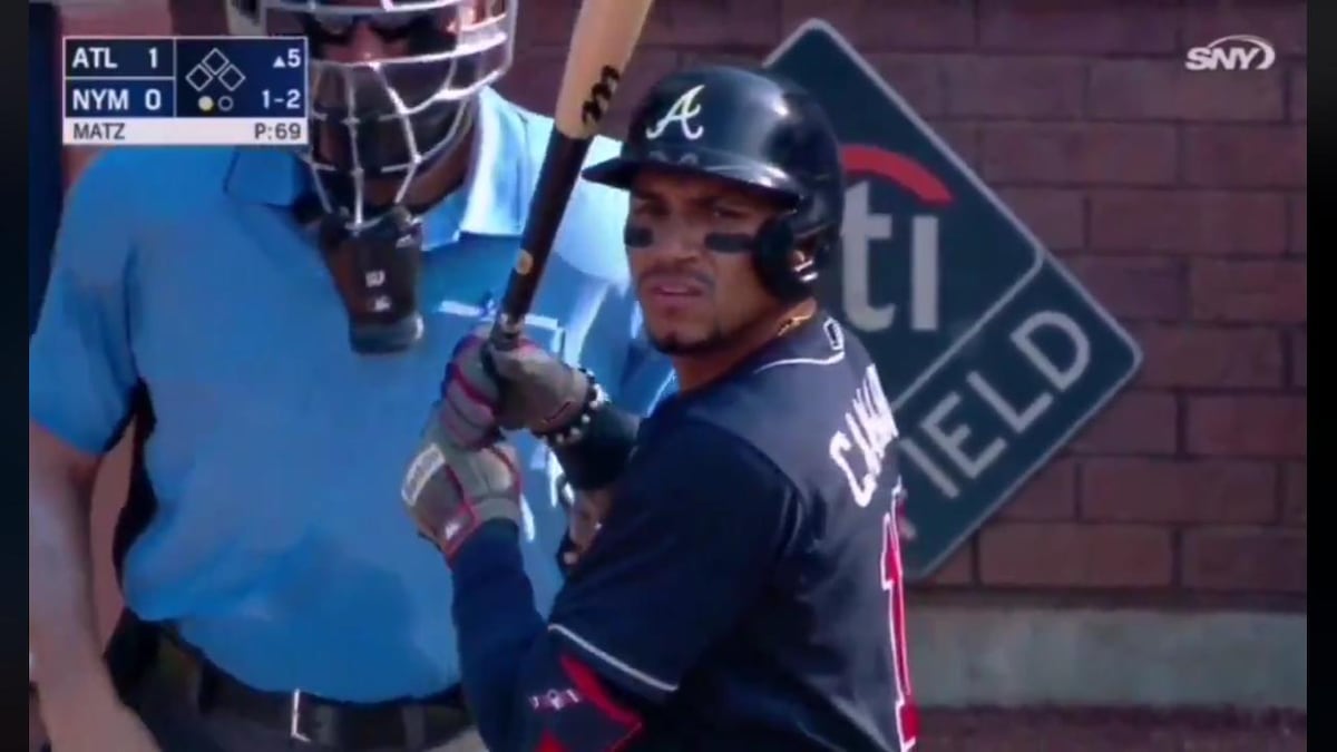 Johan Camargo conecta de 4-2 en victoria de los Bravos de Atlanta