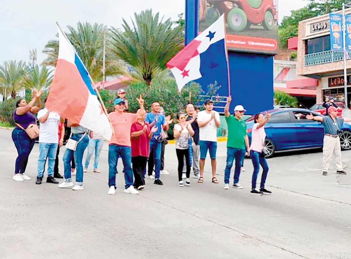 Residentes de Arraiján se manifiestan contra nombramiento de Gobernadora